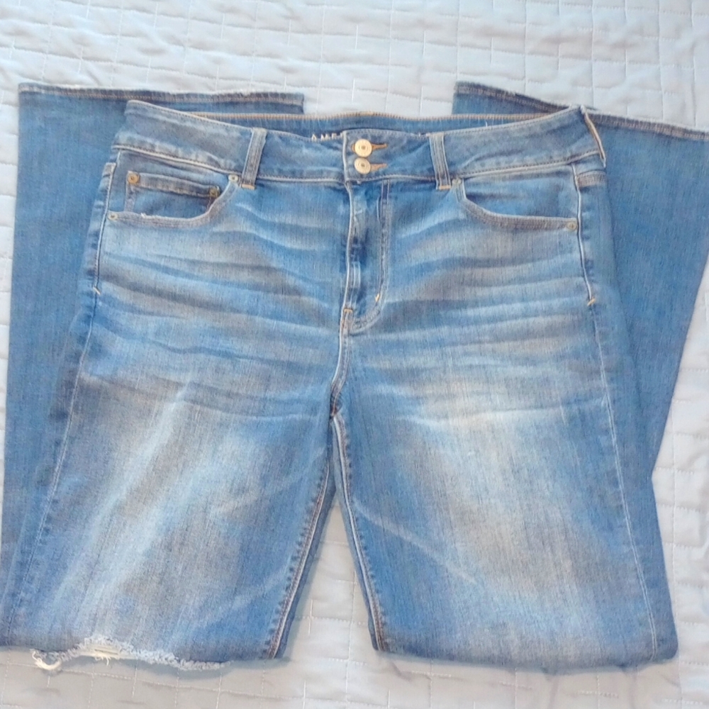 AMERICAN EAGLE BRAND SUPERSTRETCH HI-RISE ARTIST FLARE JEANS WITH RIPPED DETAIL